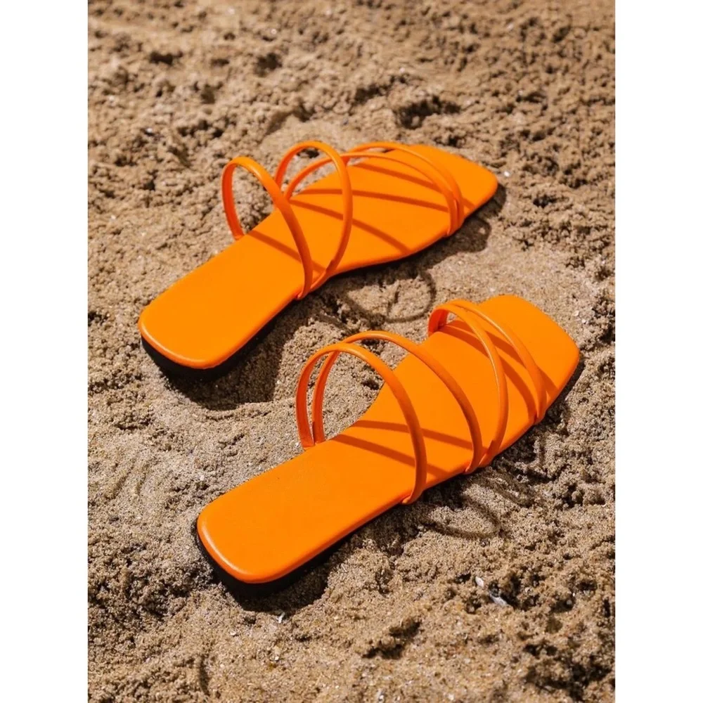 Minimalist Slide Sandals - Picture 3 of 8
